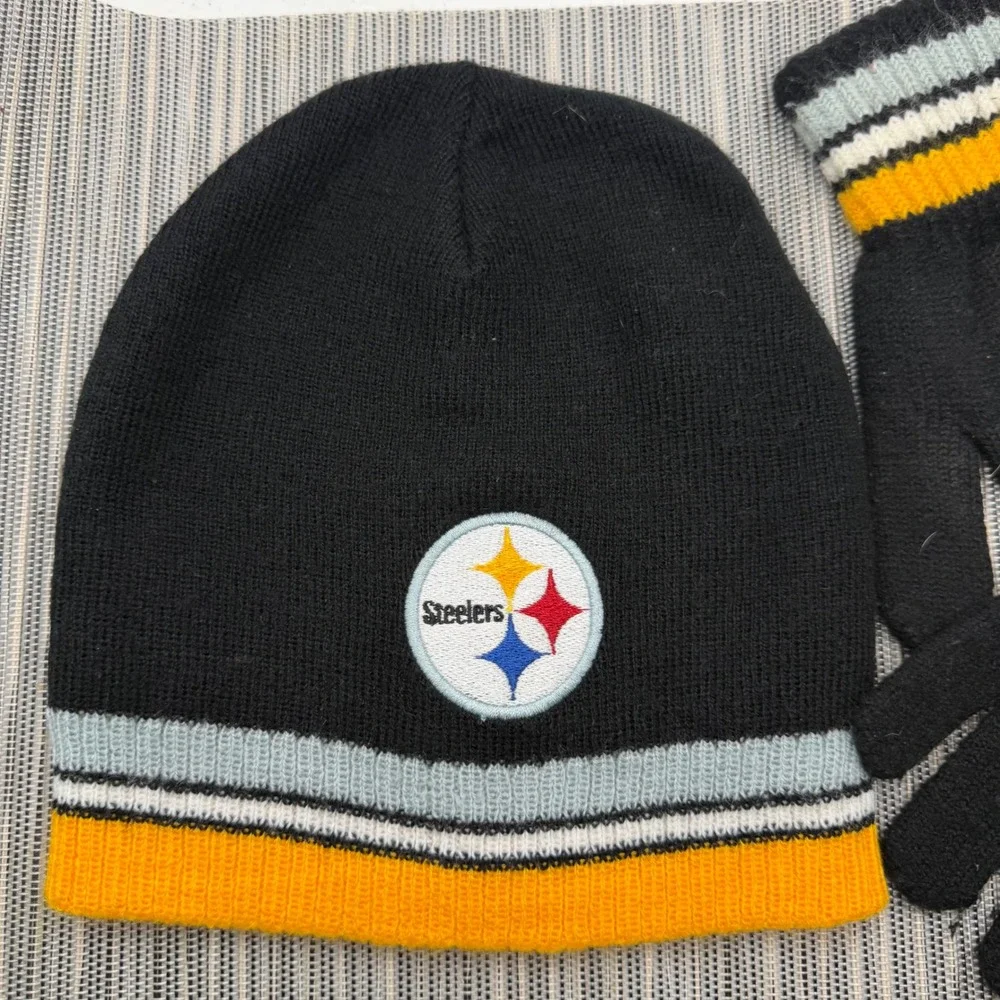 NFL Pittsburgh Steelers Youth Beanie and Gloves Set Boys 8-20 Black Gold Knit